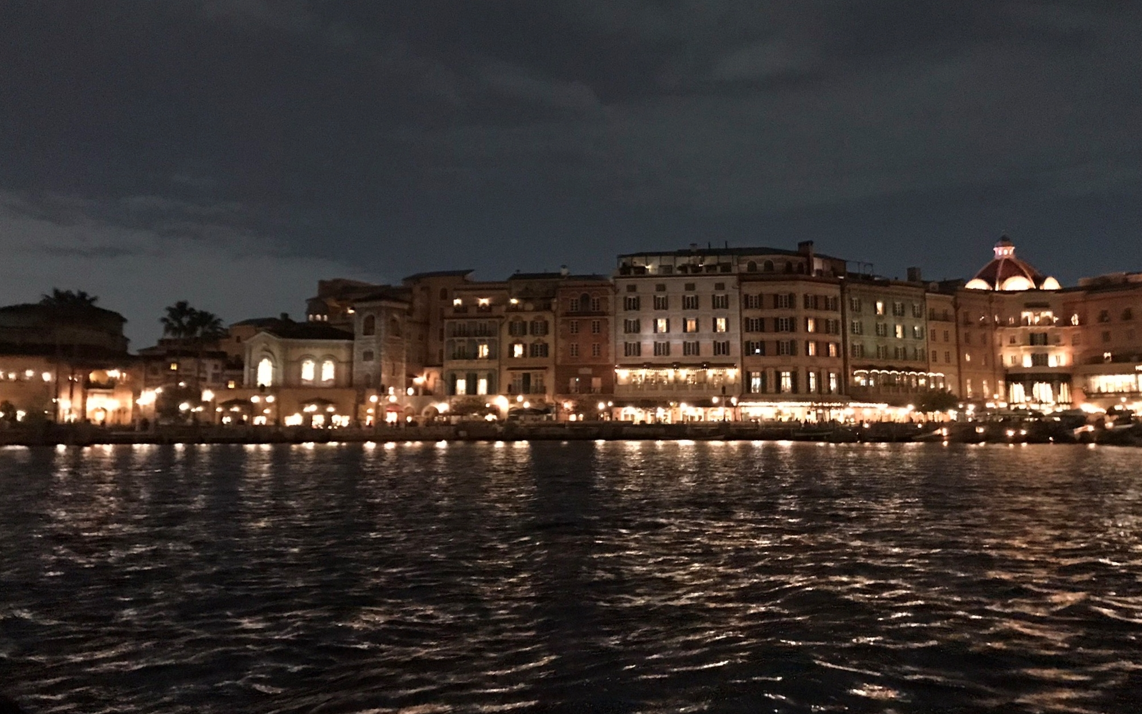 ミラコスタの夜景(2021/12)